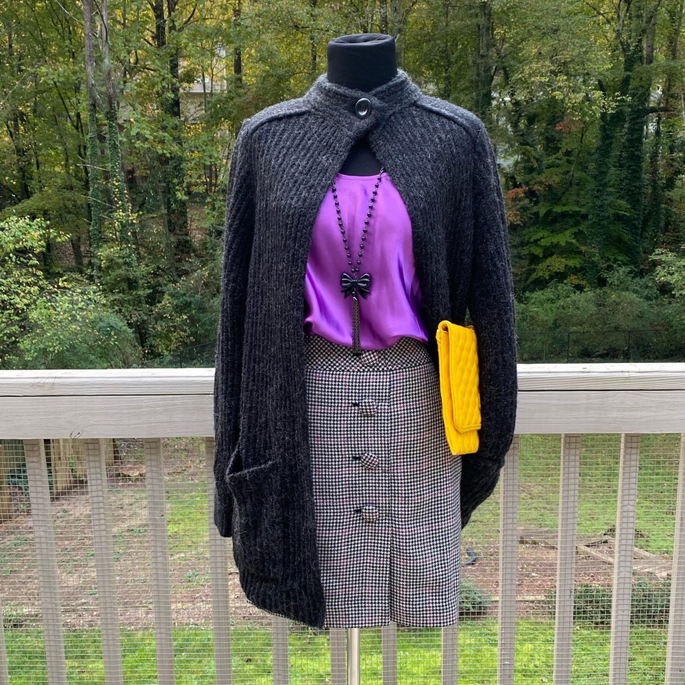 Vintage Black Chunky Knit Cardigan